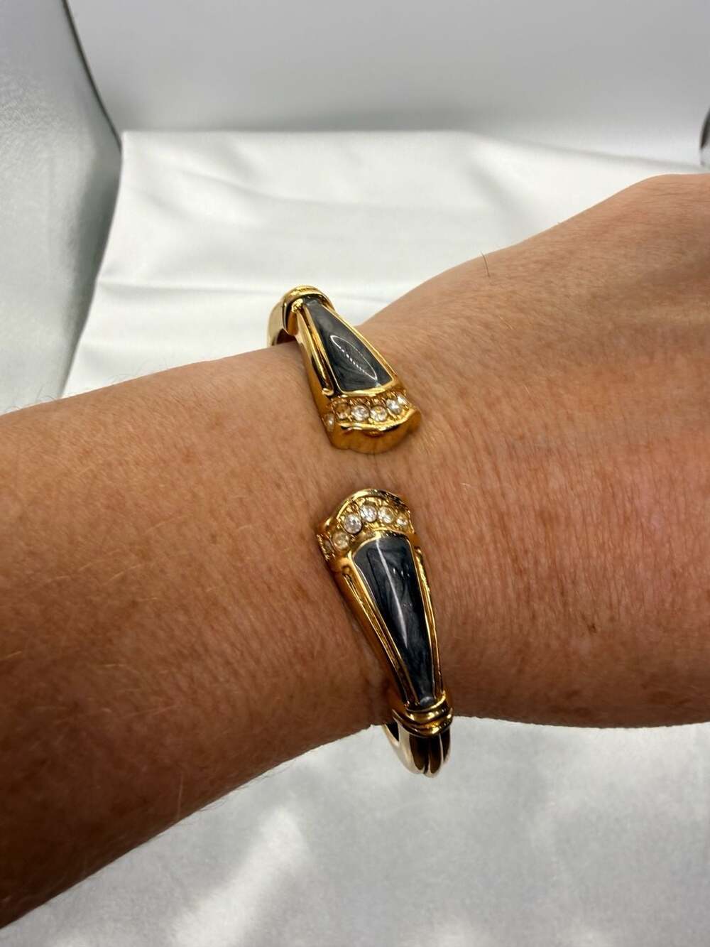 KJL for Avon Duchess Panther Hinged Gold Tone Bracelet